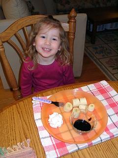 Bannanas, chocolate, and cream.  Yum!